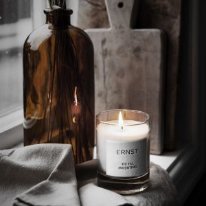 Environmental image - Scented candles in the simple living the beautiful